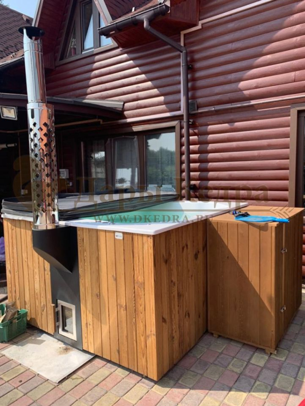 Финская квадратная композитная купель с подогревом (с интегрированной печкой) «кварта интегра 200»